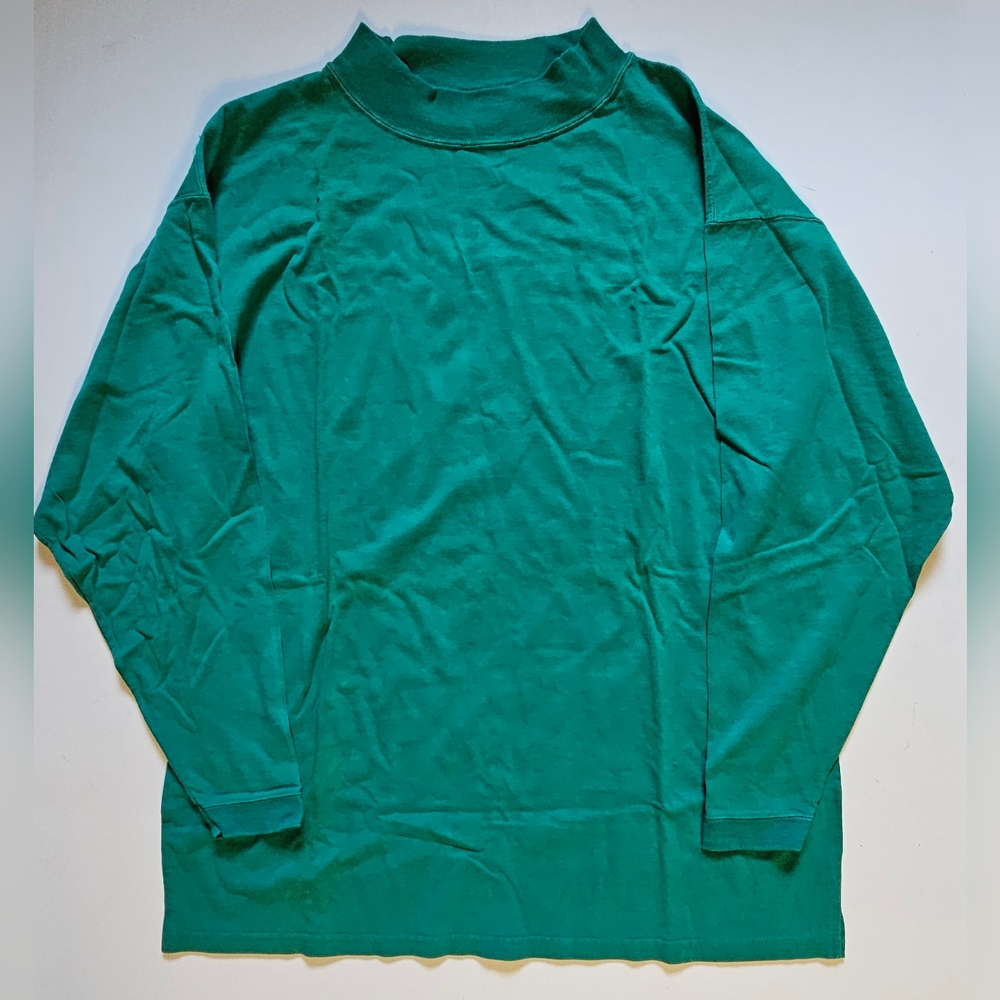 American Eagle Outfitters M or L Green Long-Sleeve Turtleneck New In Package